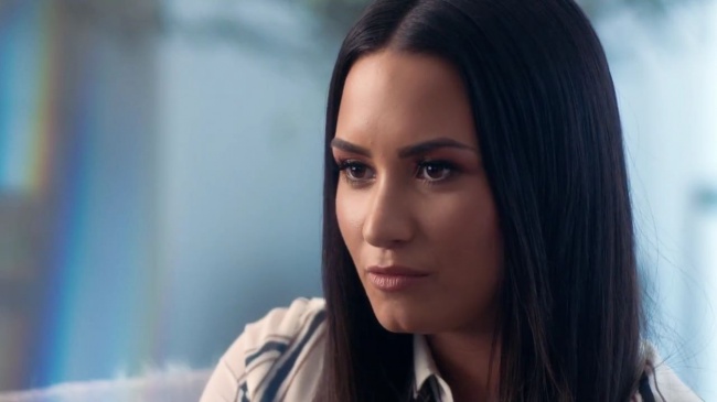 Demi_Lovato-_Simply_Complicated_-_Official_Documentary5Bvia_torchbrowser_com5D_mp484320.jpg