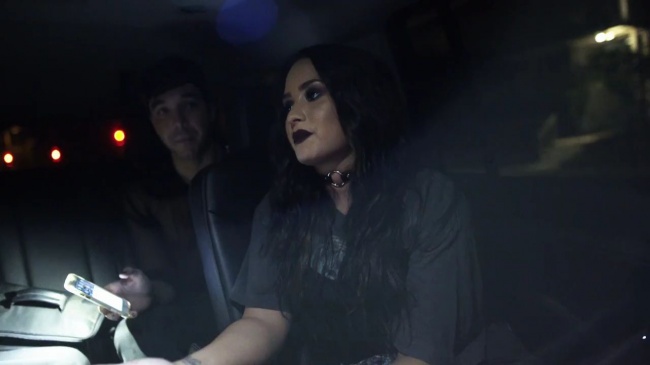 Demi_Lovato-_Simply_Complicated_-_Official_Documentary5Bvia_torchbrowser_com5D_mp484736.jpg