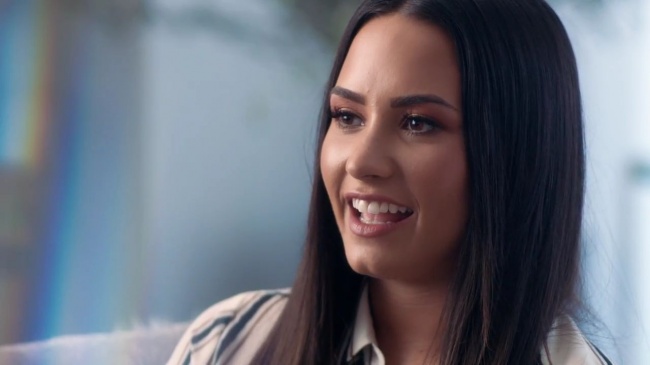 Demi_Lovato-_Simply_Complicated_-_Official_Documentary5Bvia_torchbrowser_com5D_mp486729.jpg
