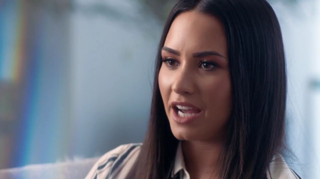 Demi_Lovato-_Simply_Complicated_-_Official_Documentary5Bvia_torchbrowser_com5D_mp486761.jpg