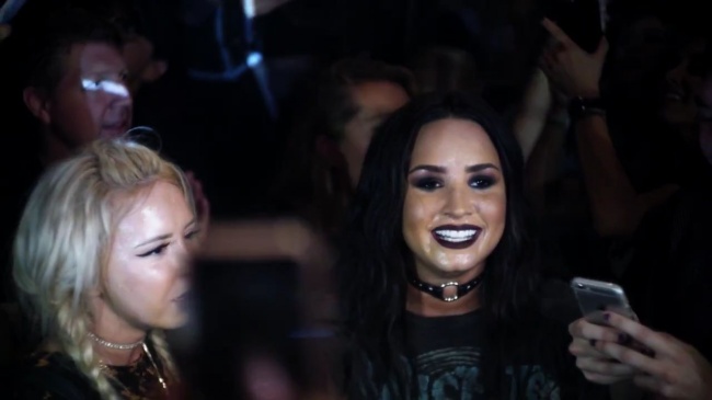 Demi_Lovato-_Simply_Complicated_-_Official_Documentary5Bvia_torchbrowser_com5D_mp490952.jpg