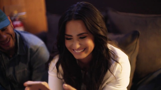 Demi_Lovato-_Simply_Complicated_-_Official_Documentary5Bvia_torchbrowser_com5D_mp494136.jpg