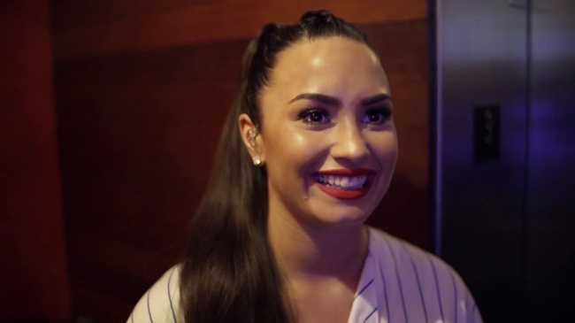 Demi_Lovato-_Simply_Complicated_-_Official_Documentary5Bvia_torchbrowser_com5D_mp498688.jpg