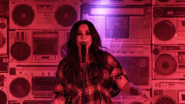 Demi_Lovato-_Simply_Complicated_-_Official_Documentary5Bvia_torchbrowser_com5D_mp499208.jpg