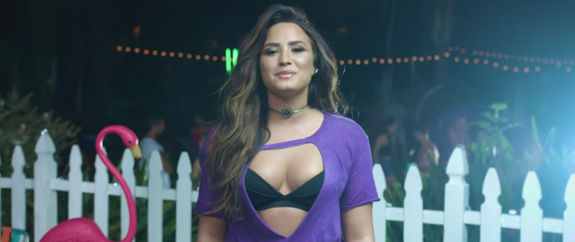 Demi_Lovato_-_-Sorry_Not_Sorry-_28Behind_The_Scenes295Bvia_torchbrowser_com5D_mp40143.png