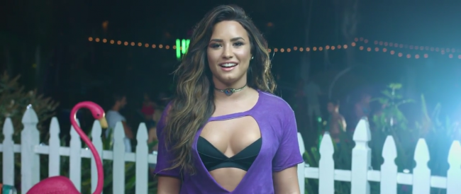 Demi_Lovato_-_-Sorry_Not_Sorry-_28Behind_The_Scenes295Bvia_torchbrowser_com5D_mp40192.png
