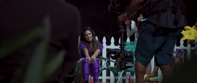 Demi_Lovato_-_-Sorry_Not_Sorry-_28Behind_The_Scenes295Bvia_torchbrowser_com5D_mp40241.png
