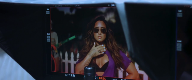 Demi_Lovato_-_-Sorry_Not_Sorry-_28Behind_The_Scenes295Bvia_torchbrowser_com5D_mp40703.png