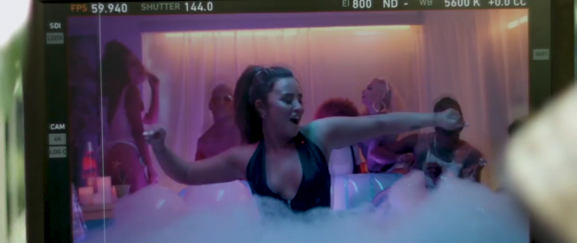 Demi_Lovato_-_-Sorry_Not_Sorry-_28Behind_The_Scenes295Bvia_torchbrowser_com5D_mp41248.png