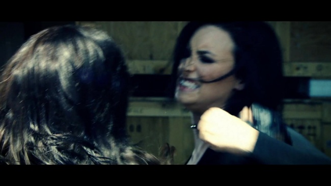 Demi_Lovato_-_Confident_249.jpg