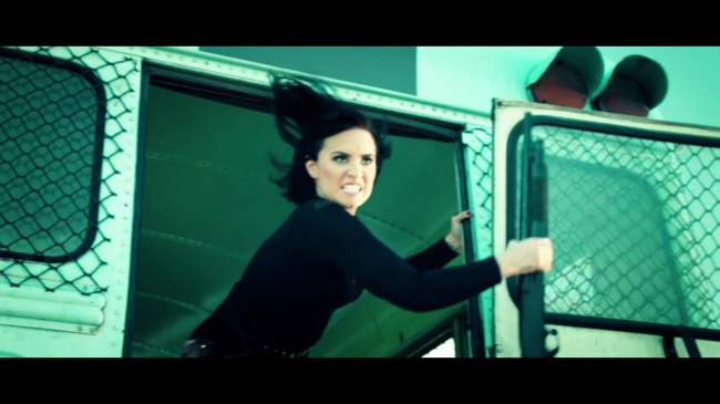 Demi_Lovato_-_Confident_310.jpg