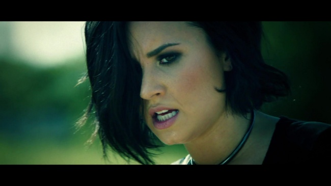 Demi_Lovato_-_Confident_392.jpg