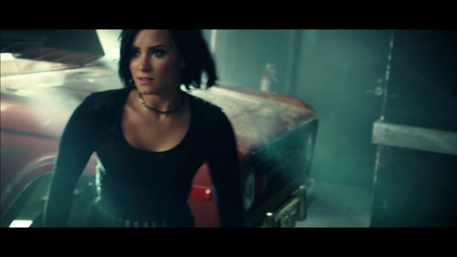 Demi_Lovato_-_Confident_429.jpg