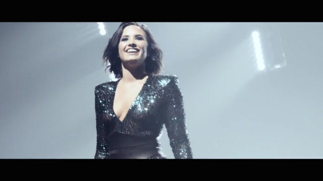 Demi_Lovato_-_Honda_Civic_Tour-_Future_Now_Diary_With_Nick_Jonas_28Part_Two29_ft__Nick_Jonas5Bvia_torchbrowser_com5D_mp42590.png