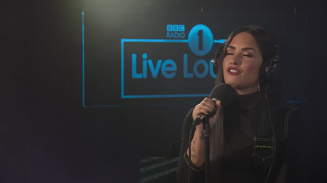 Demi_Lovato_-_Skyscraper_in_the_Live_Lounge_mp41232.png