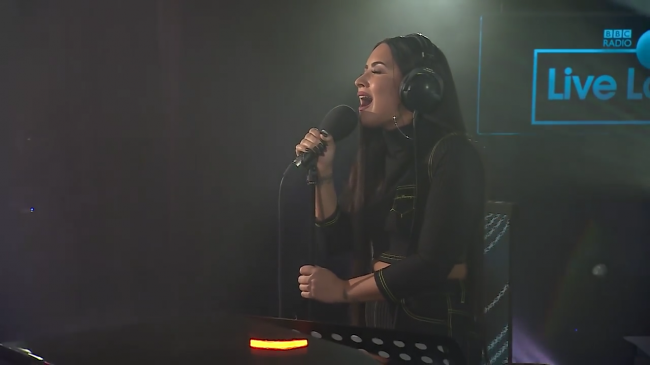Demi_Lovato_-_Skyscraper_in_the_Live_Lounge_mp45103.png