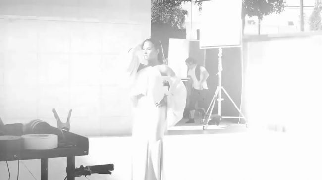 Demi_Lovato_-_Tell_Me_You_Love_Me_Photoshoot_28Behind_The_Scenes29_mp40046.png