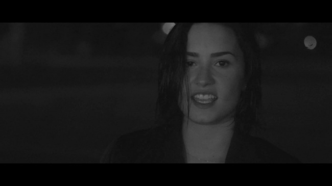 Demi_Lovato_-_Waitin_for_You_28Official_Video29_28Explicit29_ft__Sirah_044.jpg