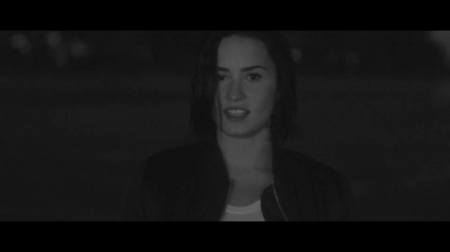 Demi_Lovato_-_Waitin_for_You_28Official_Video29_28Explicit29_ft__Sirah_050.jpg
