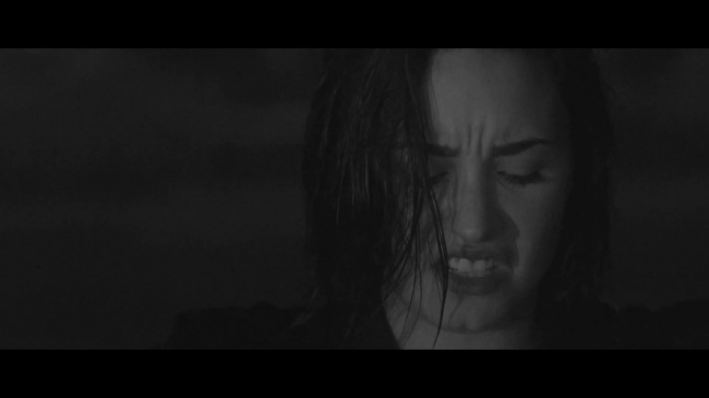 Demi_Lovato_-_Waitin_for_You_28Official_Video29_28Explicit29_ft__Sirah_071.jpg