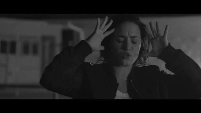 Demi_Lovato_-_Waitin_for_You_28Official_Video29_28Explicit29_ft__Sirah_447.jpg