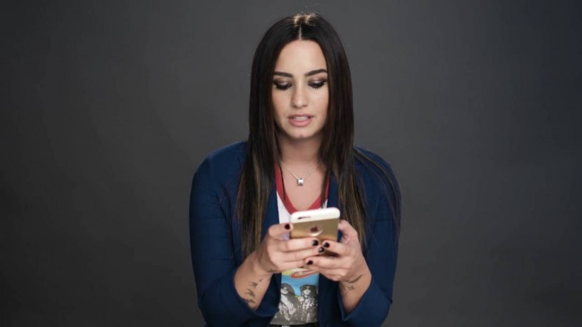 Demi_Lovato_Gets_Her_Phone_Hacked_-_Glamour5Bvia_torchbrowser_com5D_28129_mp40993.jpg
