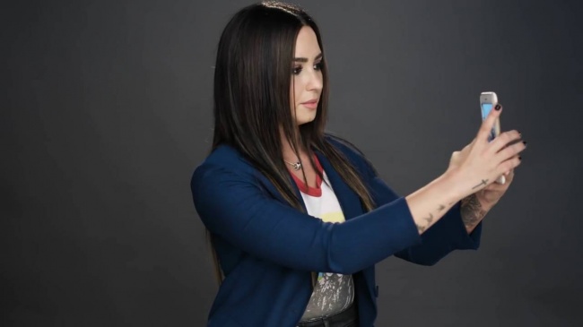 Demi_Lovato_Gets_Her_Phone_Hacked_-_Glamour5Bvia_torchbrowser_com5D_28129_mp41068.jpg