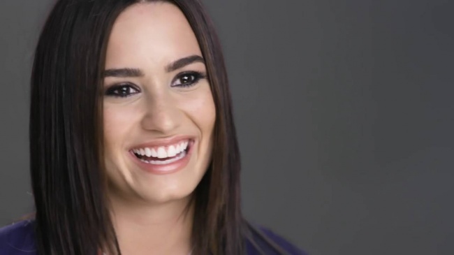Demi_Lovato_Gets_Her_Phone_Hacked_-_Glamour5Bvia_torchbrowser_com5D_28129_mp41189.jpg