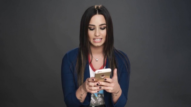 Demi_Lovato_Gets_Her_Phone_Hacked_-_Glamour5Bvia_torchbrowser_com5D_28129_mp41929.jpg