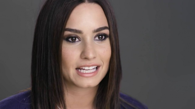 Demi_Lovato_Gets_Her_Phone_Hacked_-_Glamour5Bvia_torchbrowser_com5D_28129_mp42226.jpg