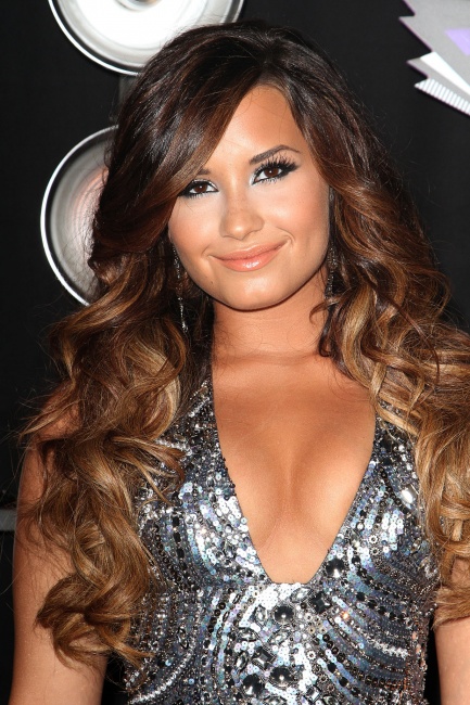 Demi_Lovato_MTV_VMA_2011_J0001_023.jpg