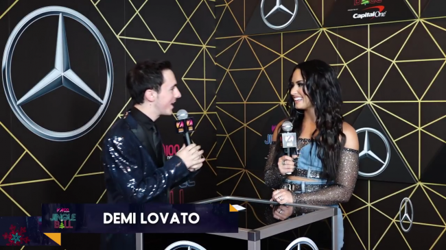 Demi_Lovato_Made_Every_Day_of_2017_a__Defining_Moment__mp40120.png