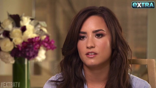 Demi_Lovato_Opens_Up_About_Her_Bipolar_Diagnosis_mp41460.jpg