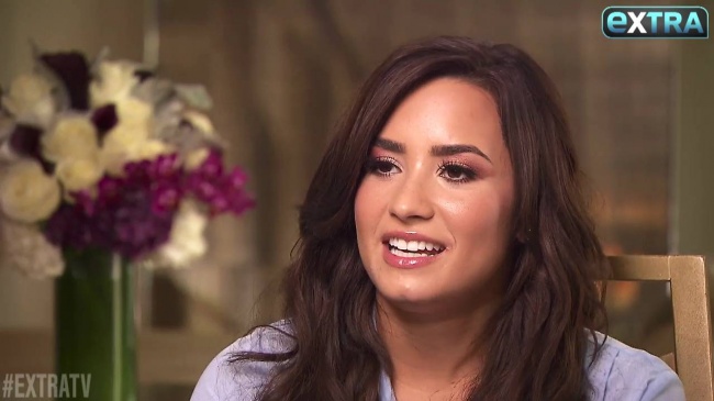 Demi_Lovato_Opens_Up_About_Her_Bipolar_Diagnosis_mp43765.jpg