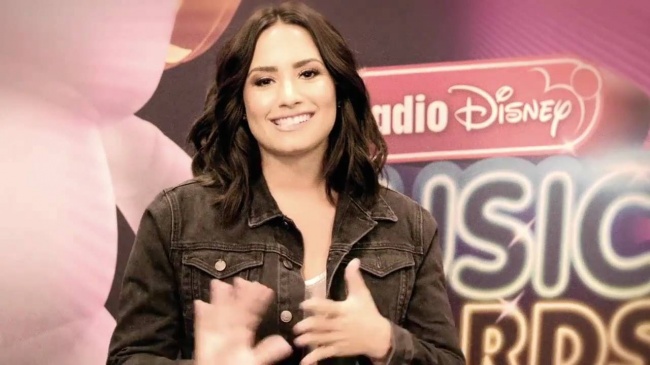 Demi_Lovato_talks_about_Hero_Award_honoree_Nick_Jonas_-_RDMA_Buzz5Bvia_torchbrowser_com5D_mp40270.jpg