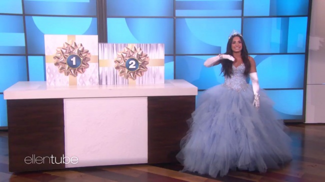 Ellen_Plays__What_s_in_the_Box__with_Guest_Model_Demi_Lovato_mp410414.jpg
