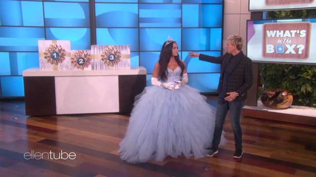Ellen_Plays__What_s_in_the_Box__with_Guest_Model_Demi_Lovato_mp42671.jpg