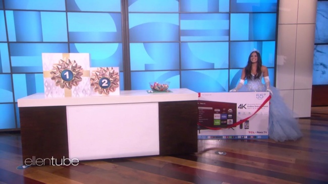 Ellen_Plays__What_s_in_the_Box__with_Guest_Model_Demi_Lovato_mp46830.jpg