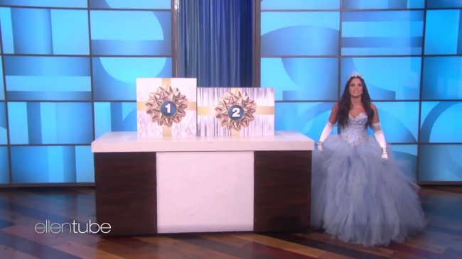 Ellen_Plays__What_s_in_the_Box__with_Guest_Model_Demi_Lovato_mp49390.jpg