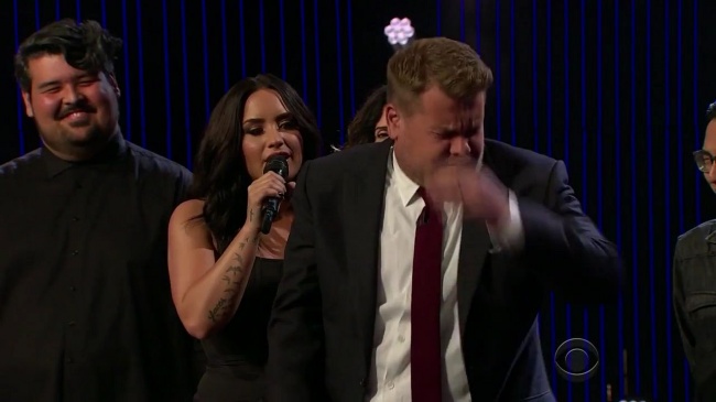 The_Late_Late_Show_with_James_Corden_4_5_5Btorch_web5D_2837129.jpg