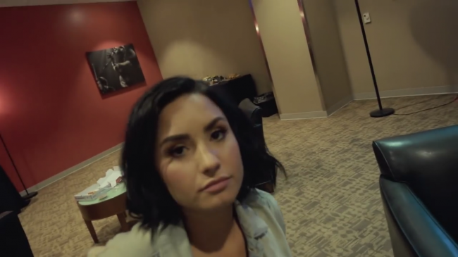 What_did_Demi_say_about_Nick21_Honda_Civic_Tour-_Future_Now_mp40056.png