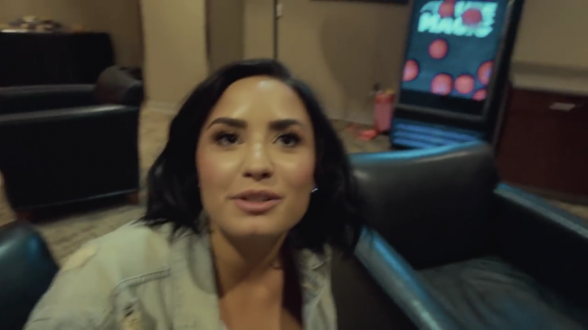 What_did_Demi_say_about_Nick21_Honda_Civic_Tour-_Future_Now_mp40151.png