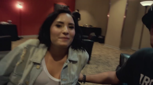 What_did_Demi_say_about_Nick21_Honda_Civic_Tour-_Future_Now_mp40328.png
