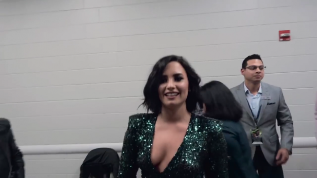 What_did_Demi_say_about_Nick21_Honda_Civic_Tour-_Future_Now_mp42423.png