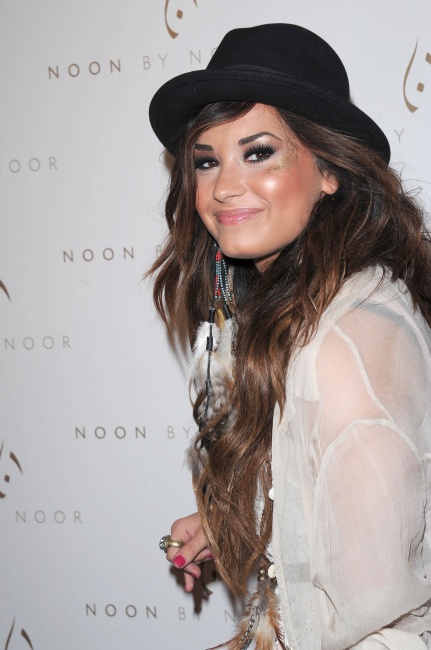 july_20th_noon_by_noor_event_demi_lovato_hq_285529.jpg