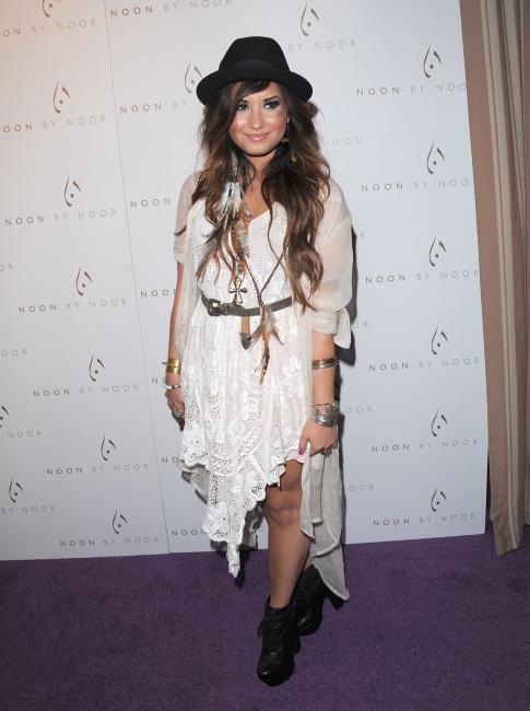 july_20th_noon_by_noor_event_demi_lovato_hq_286029.jpg