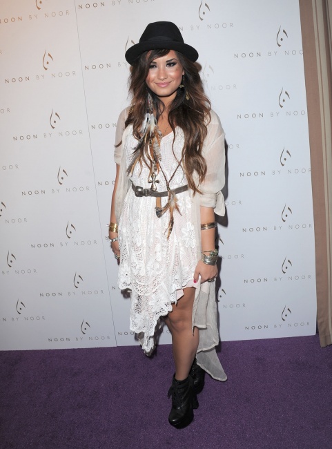 july_20th_noon_by_noor_event_demi_lovato_hq_286129.jpg