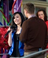 48994_Preppie_-_Demi_Lovato_filming_a_Disney_Parade_in_Anaheim_-_November_9_2009_948_122_365lo.jpg