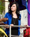 49510_Preppie_-_Demi_Lovato_filming_a_Disney_Parade_in_Anaheim_-_November_9_2009_5347_122_134lo.jpg