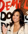 67654_Demi_Lovato_signs_copies_of_her_new_album_Don99t_Forget_in_Madrid0_Spain_02_122_395lo.jpg